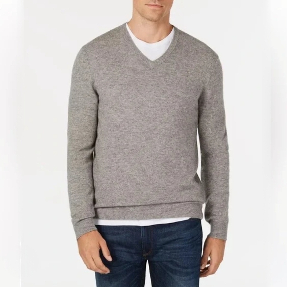 100% Cashmere Club Room Men's Light Gray V-Neck Sweater